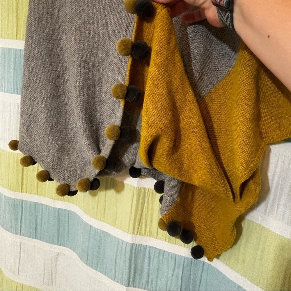 White Stuff Yellow/Mustard and Gray Penelope Color block Poncho - Picture 6 of 9